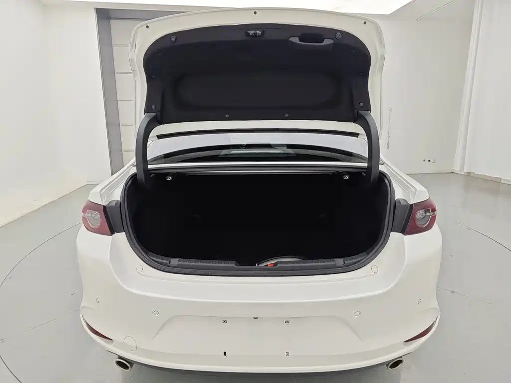 Mazda 3 Axela — миниатюра 29