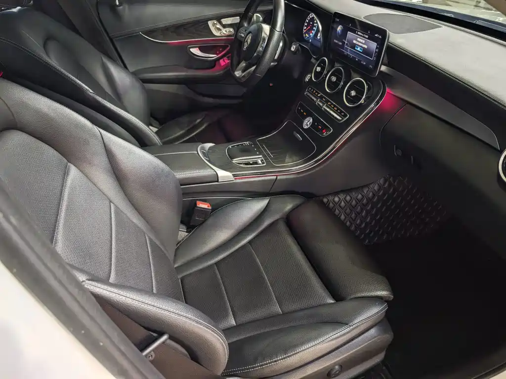 Mercedes-Benz C-Class — миниатюра 6