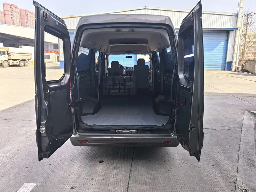 CHANGAN CHANGAN RUIXING M90