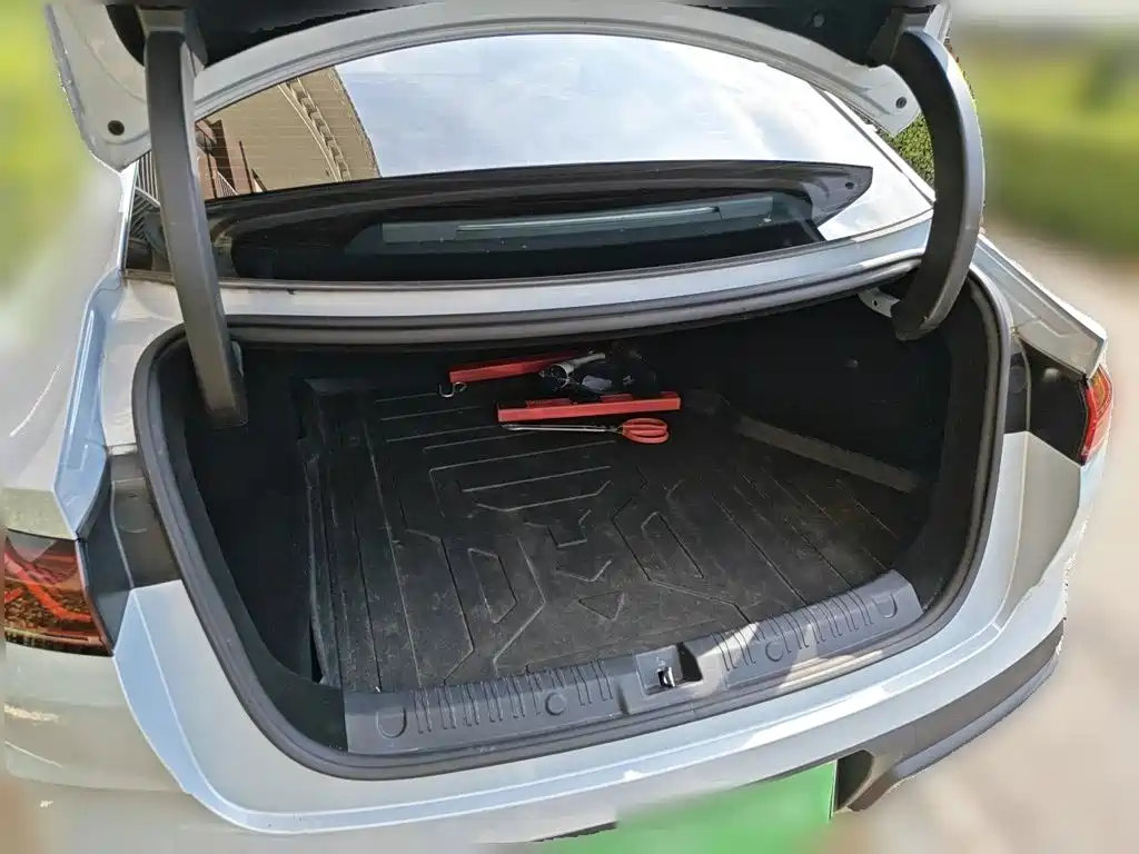BYD Qin L — миниатюра 20