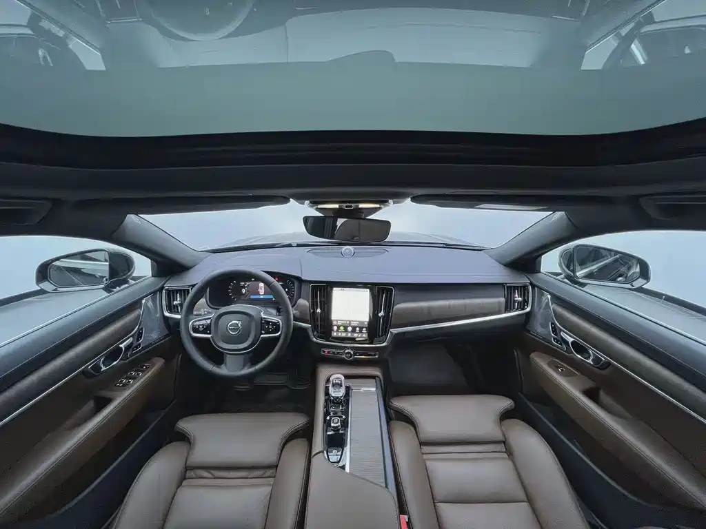Volvo S90 — миниатюра 11