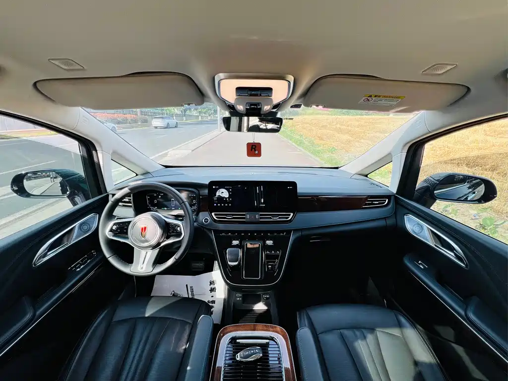 Hongqi Hongqi HQ9 PHEV — миниатюра 9
