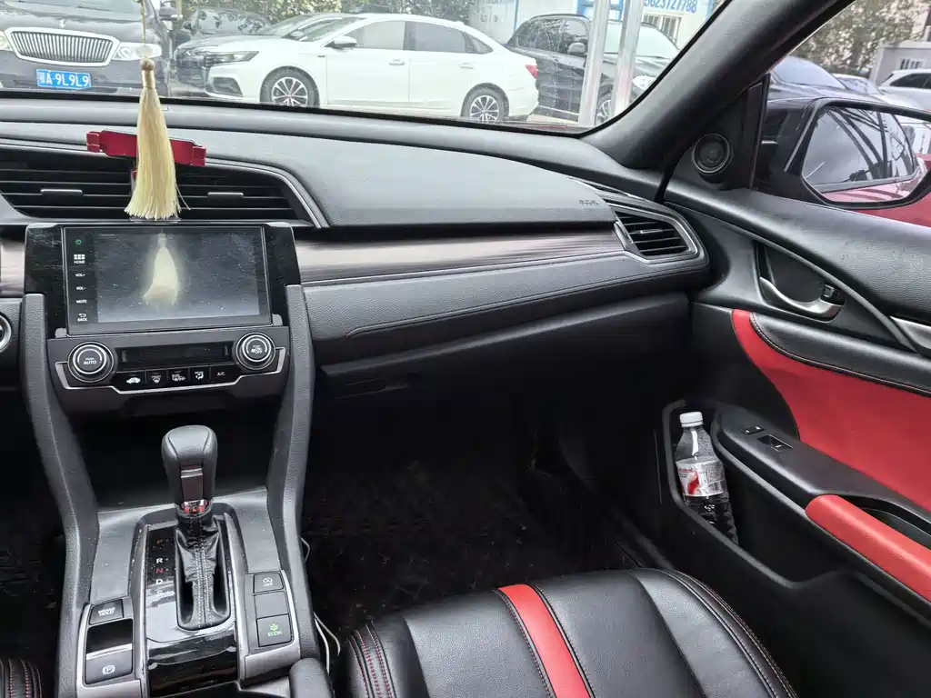 Honda Civic — миниатюра 12