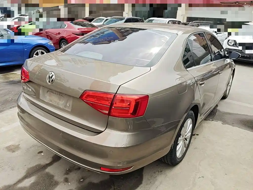 Volkswagen Sagitar — миниатюра 7