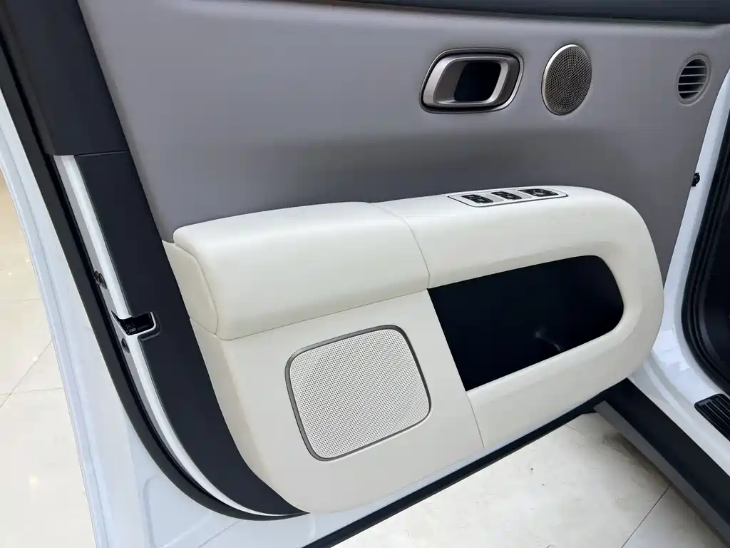 Li Auto i6 2025 Standard