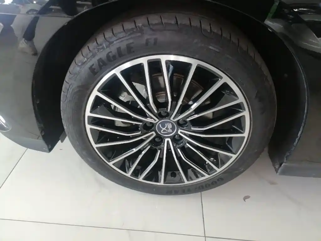 BYD Han — миниатюра 23