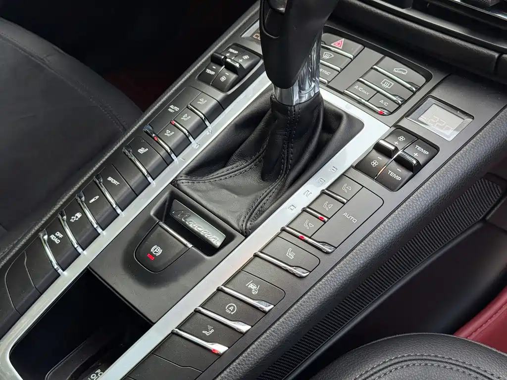 Porsche Macan — миниатюра 21