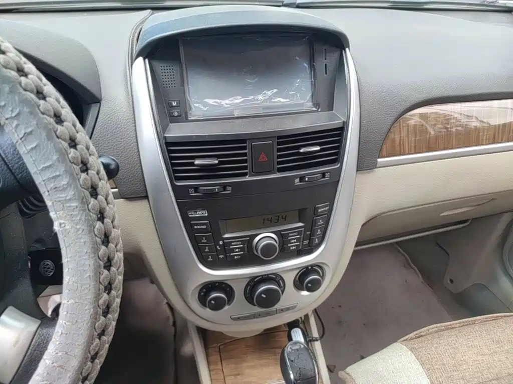 Buick Excelle — миниатюра 18