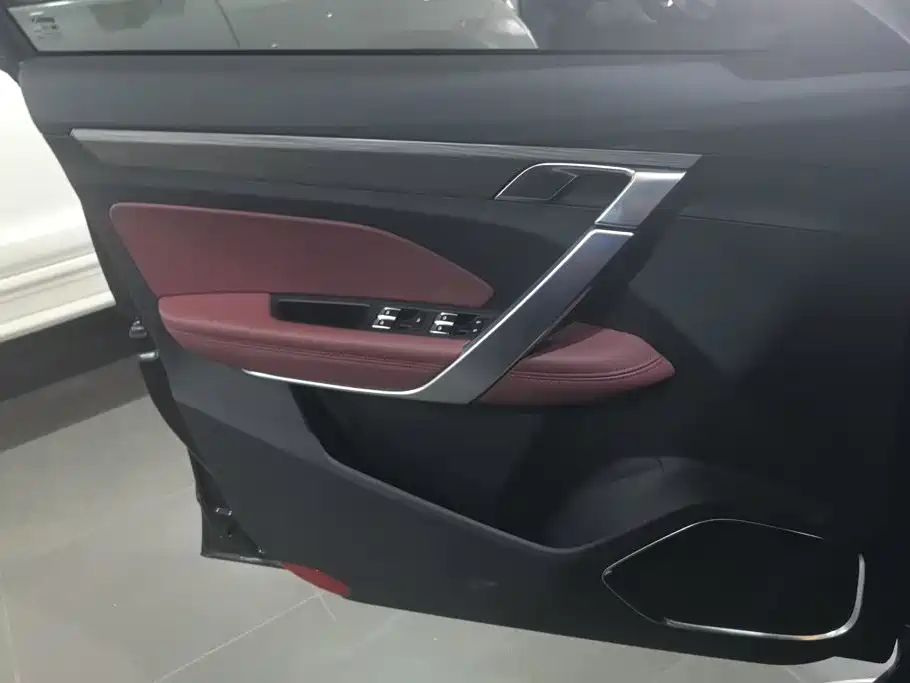 Geely Boyue — миниатюра 7