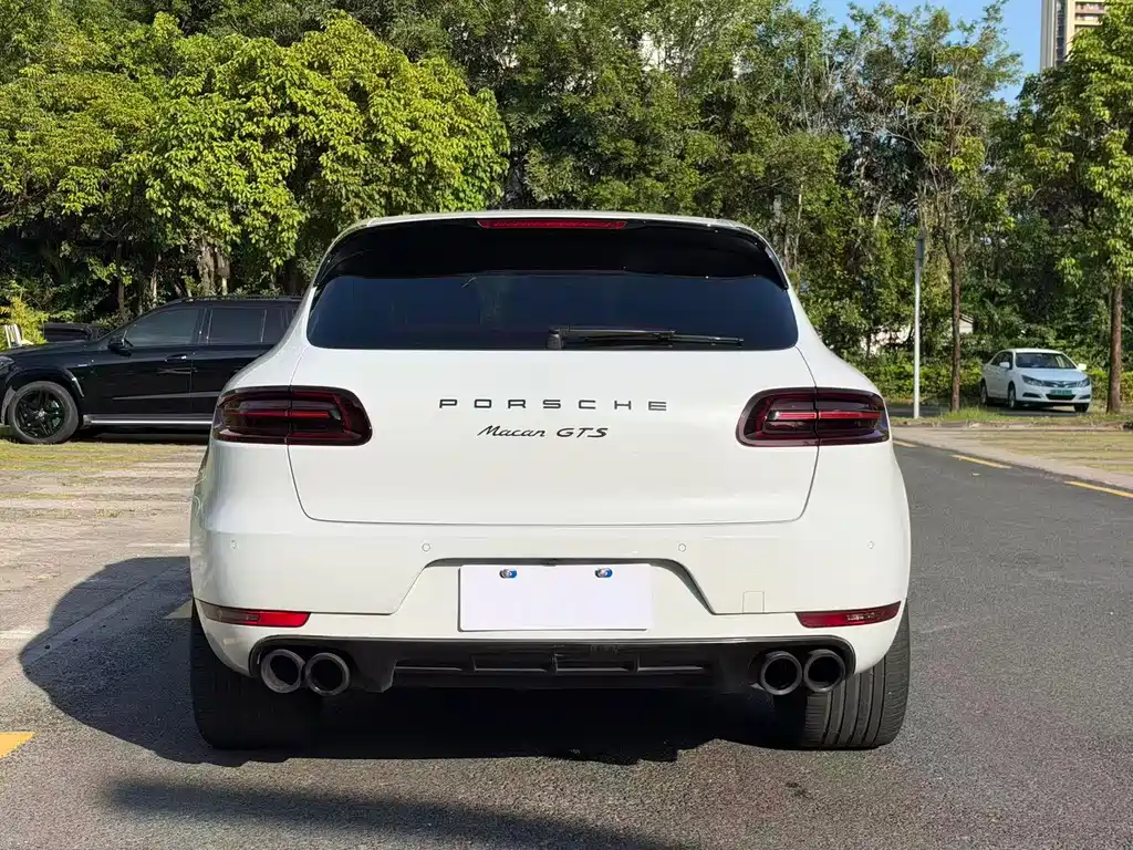 Porsche Macan — миниатюра 6