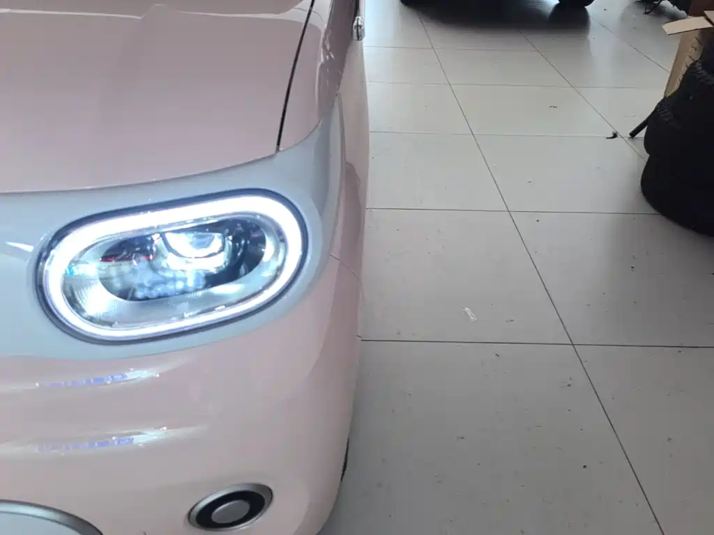 Wuling MINIEV — миниатюра 18