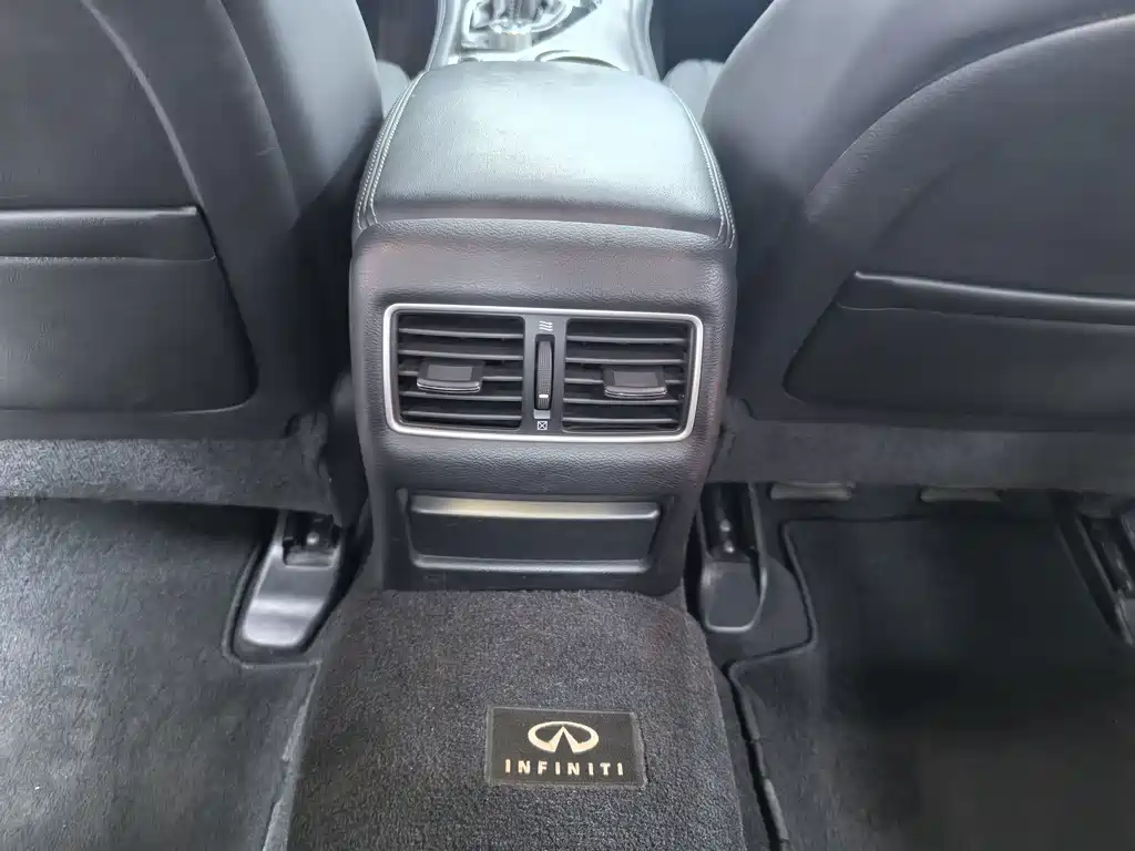 Infiniti Q50L — миниатюра 10