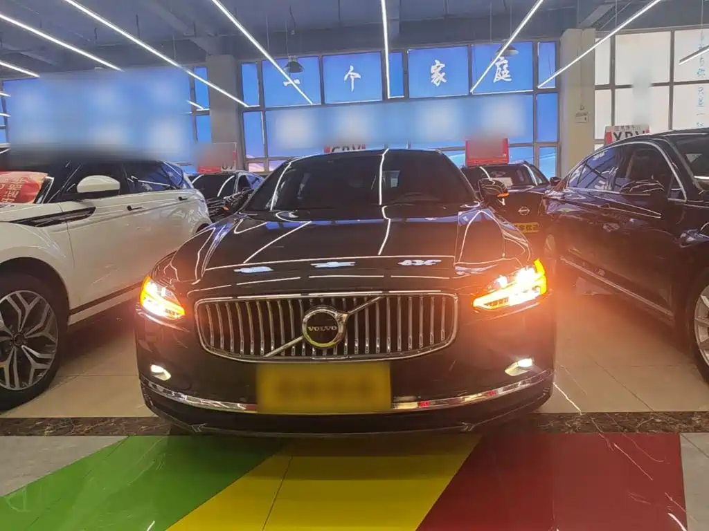 Volvo S90 — миниатюра 3