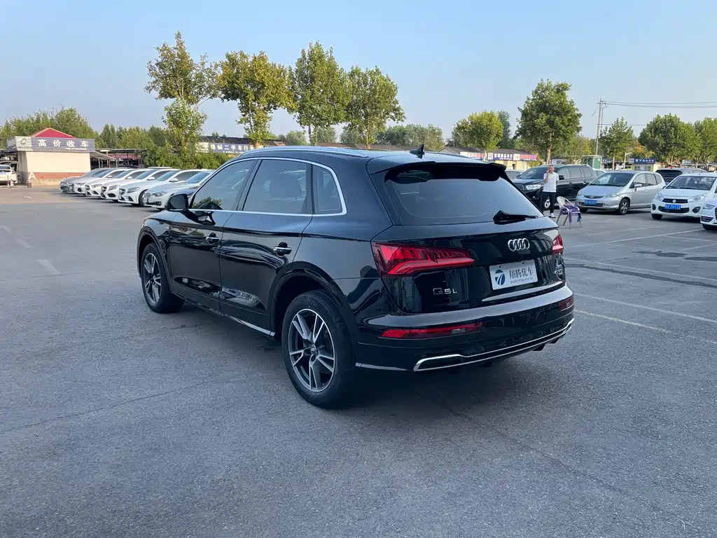 Audi Q5L — миниатюра 7