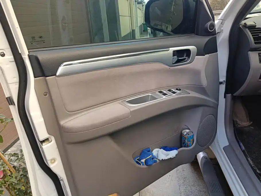 Mitsubishi Pajero Sport — миниатюра 6