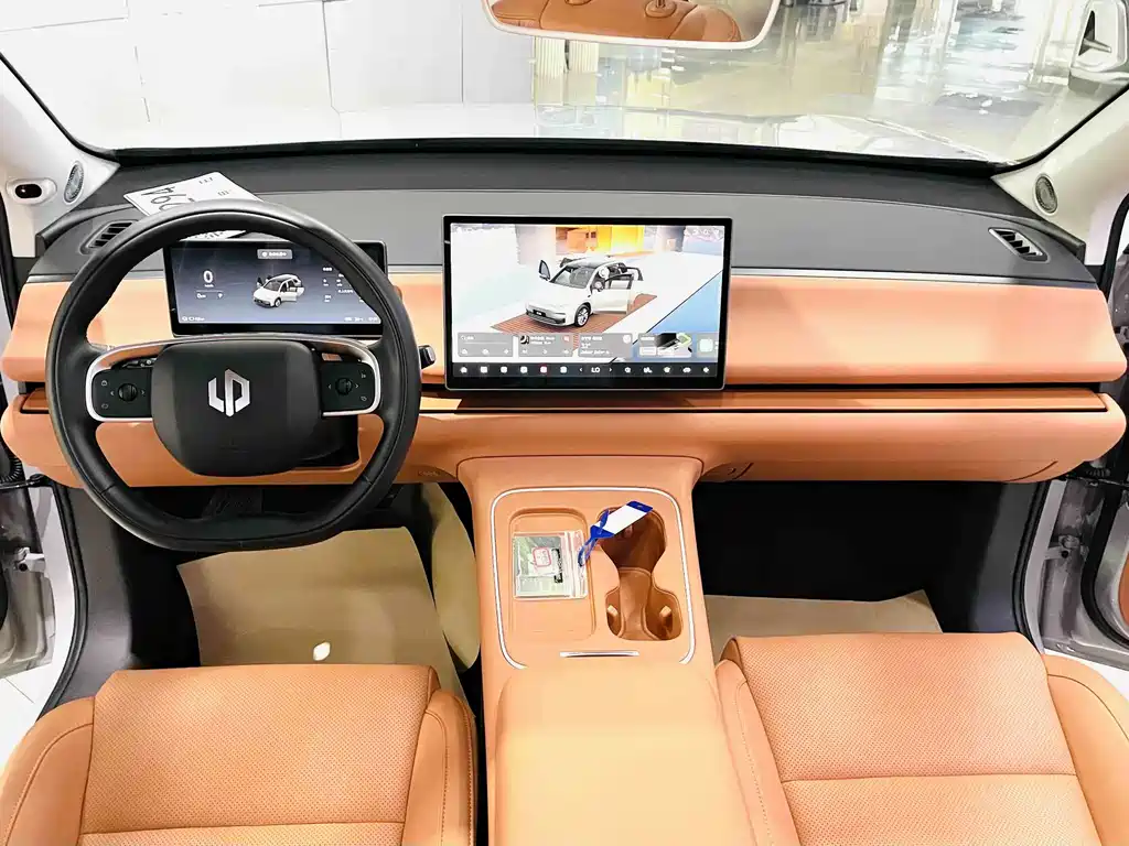 Leapmotor Leapmotor C10 — миниатюра 6