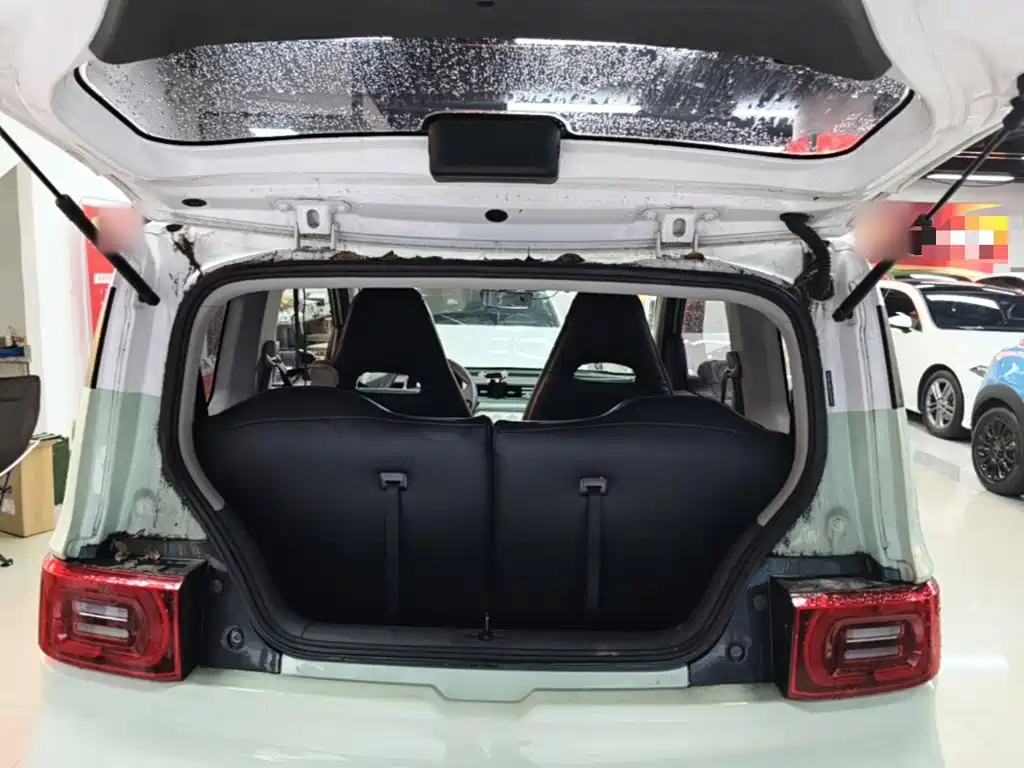 Wuling MINIEV — миниатюра 19