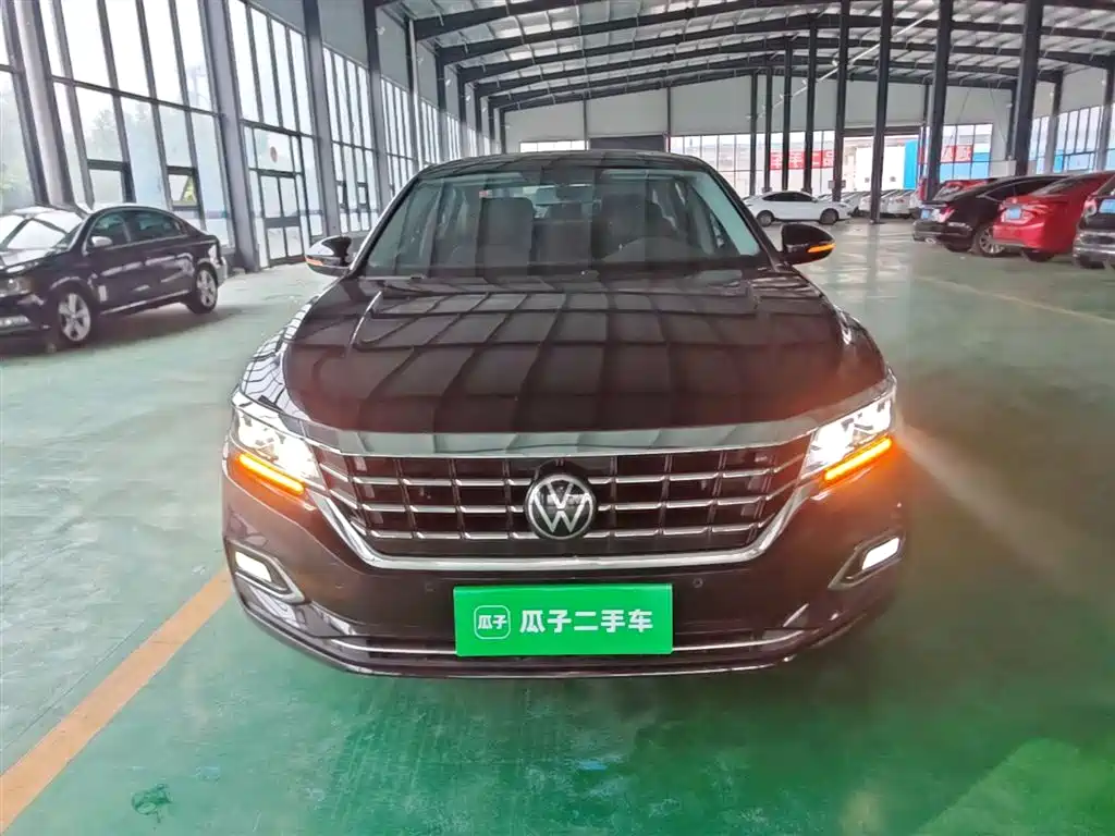 Volkswagen Passat 2020 330TSI Luxury VI