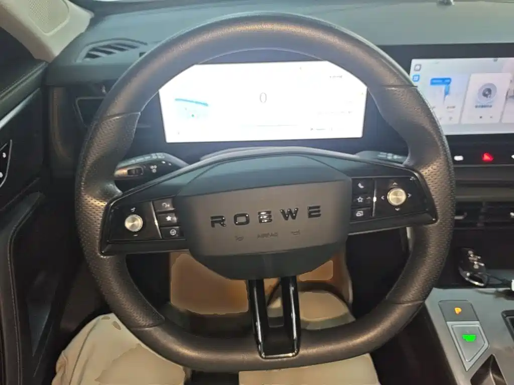 Roewe RX5 New Energy — миниатюра 11