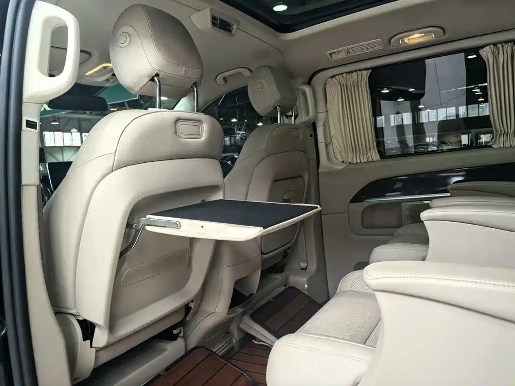 Mercedes-Benz V-Class — миниатюра 15