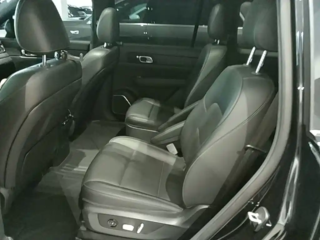 Li Auto Li ONE — миниатюра 17