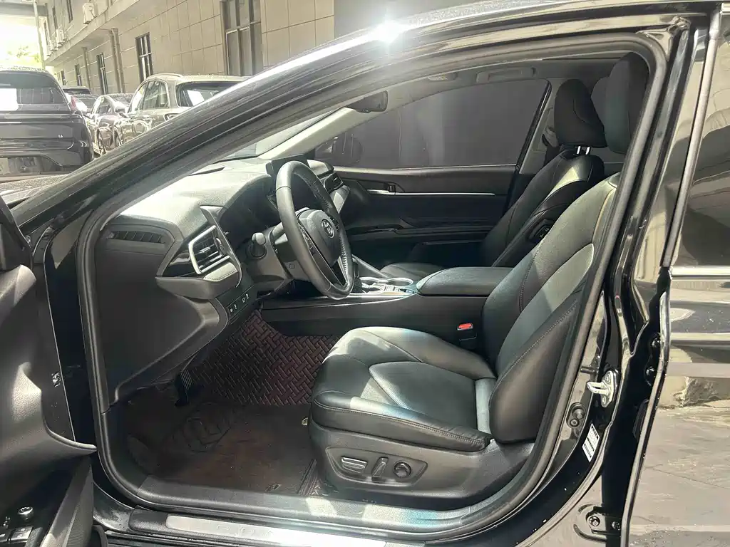Toyota Camry 2021 2.5HQ Flagship