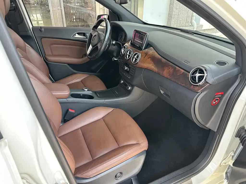 Mercedes-Benz B-Class — миниатюра 25