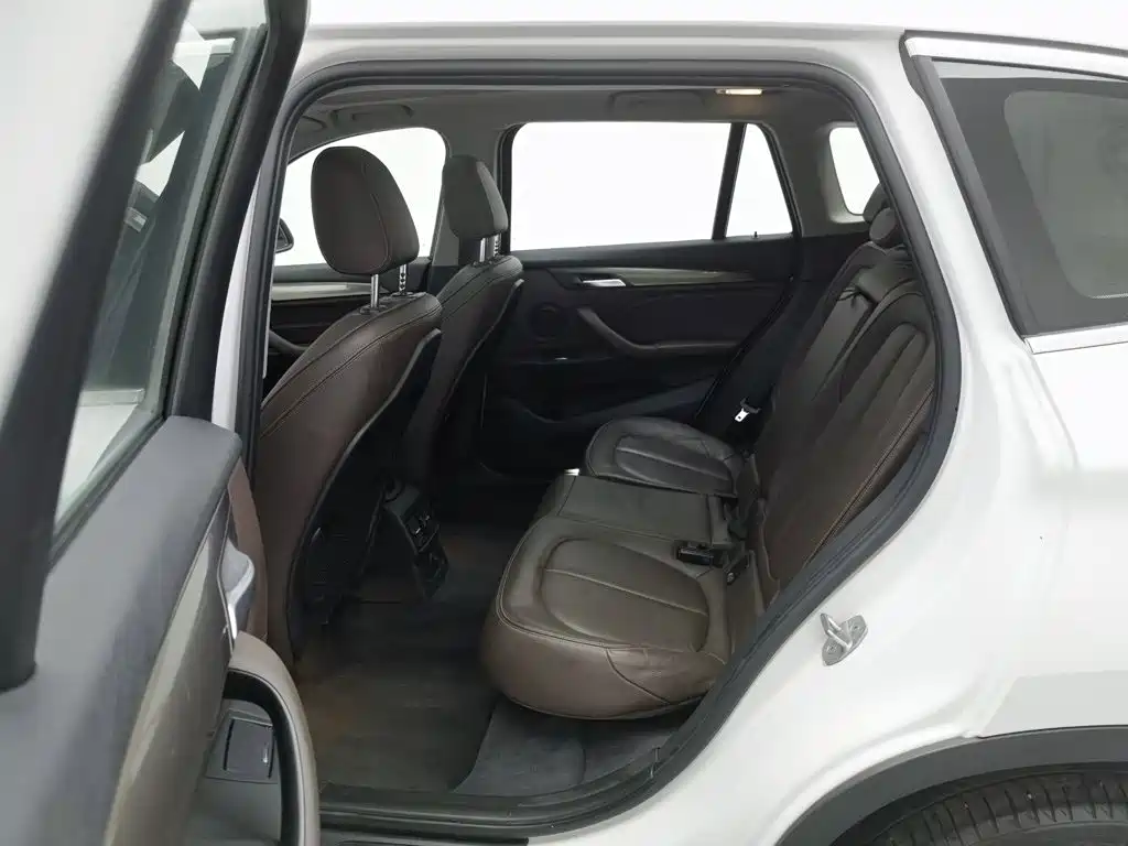 BMW X1 — миниатюра 15