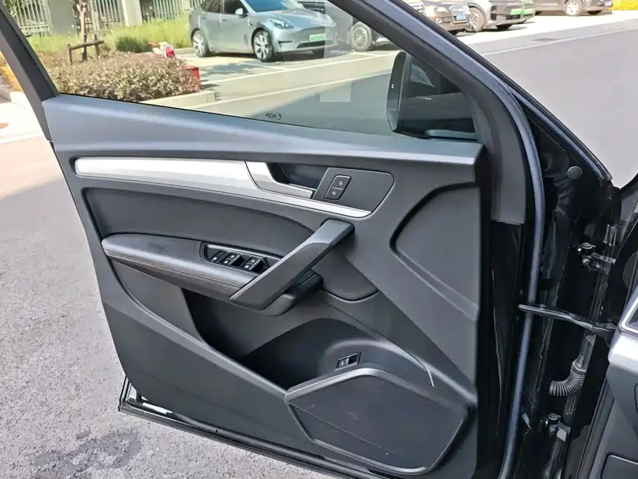 Audi Q5L — миниатюра 7