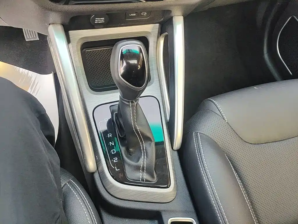 Geely Vision X3 — миниатюра 14