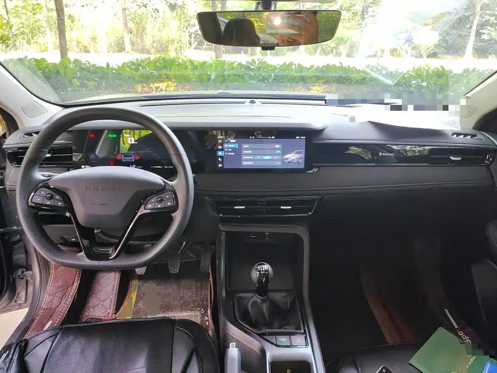 Roewe i5 2023 1.5L MT
