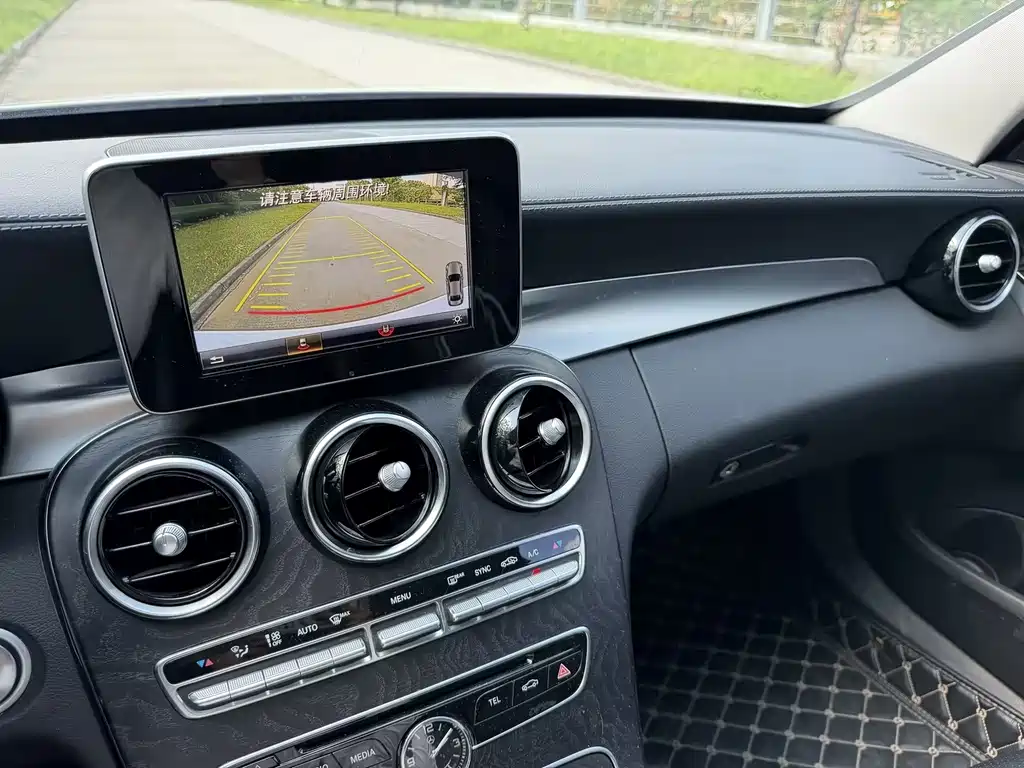 Mercedes-Benz C-Class — миниатюра 22