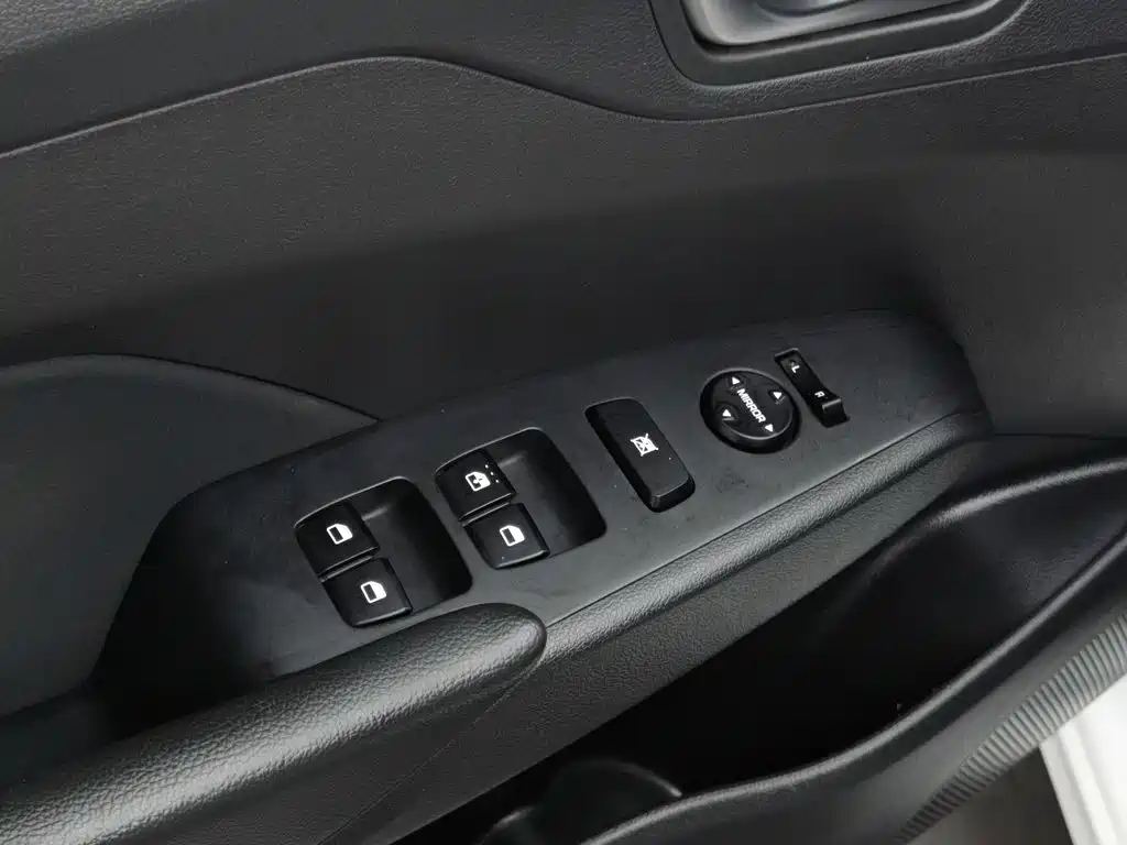 Hyundai Verna — миниатюра 9