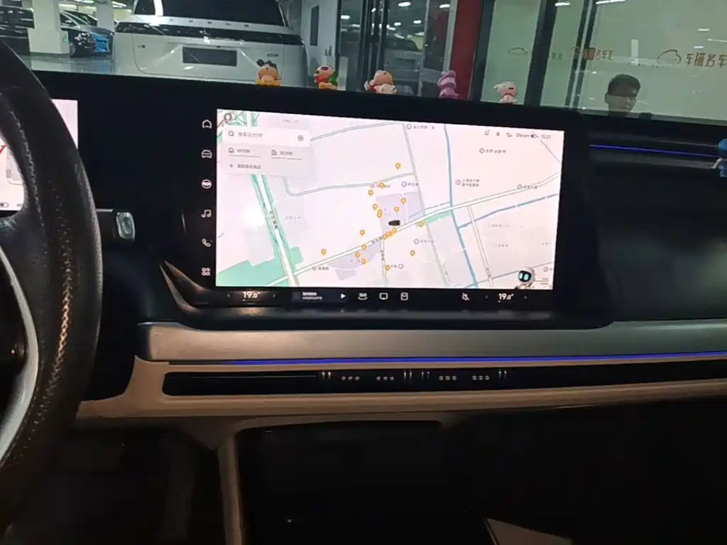 XPeng P7 — миниатюра 13