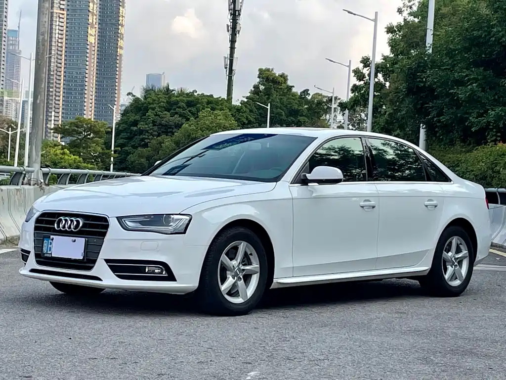 Audi A4L 2014