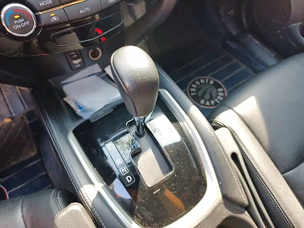 Nissan X-Trail — миниатюра 10