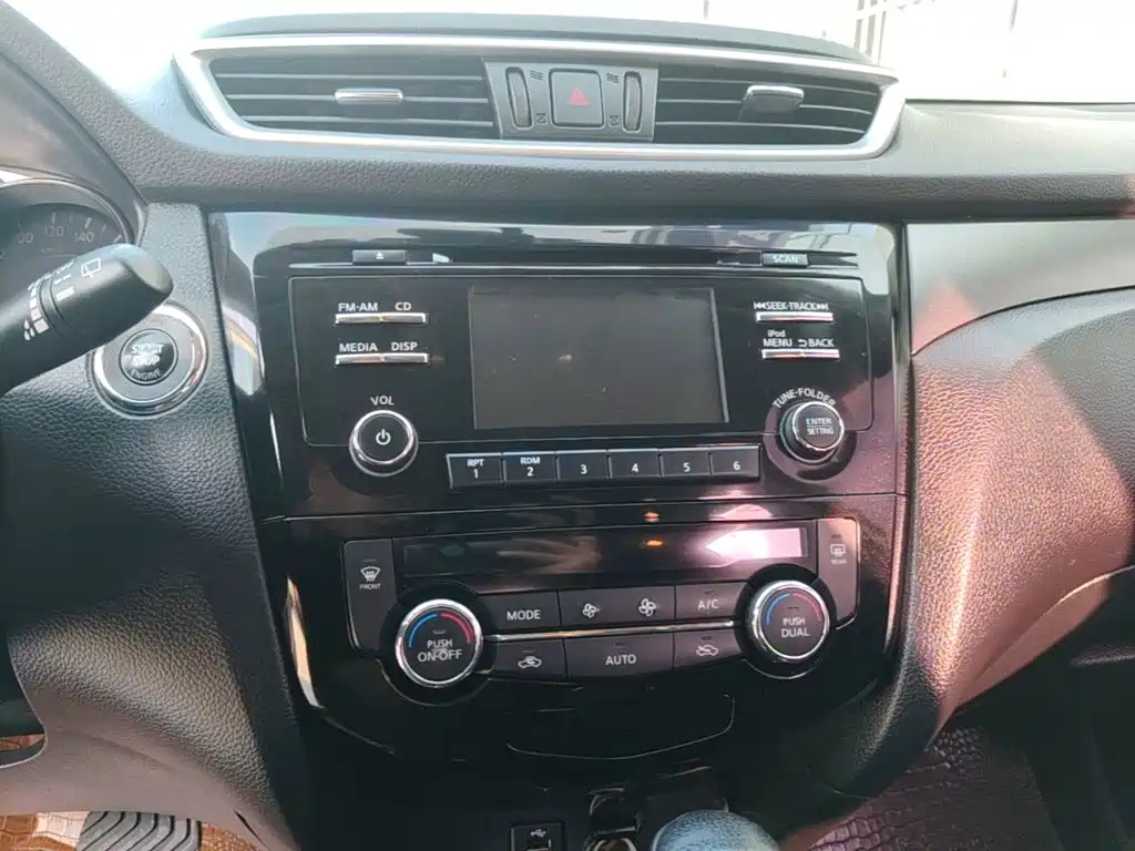Nissan X-Trail — миниатюра 13