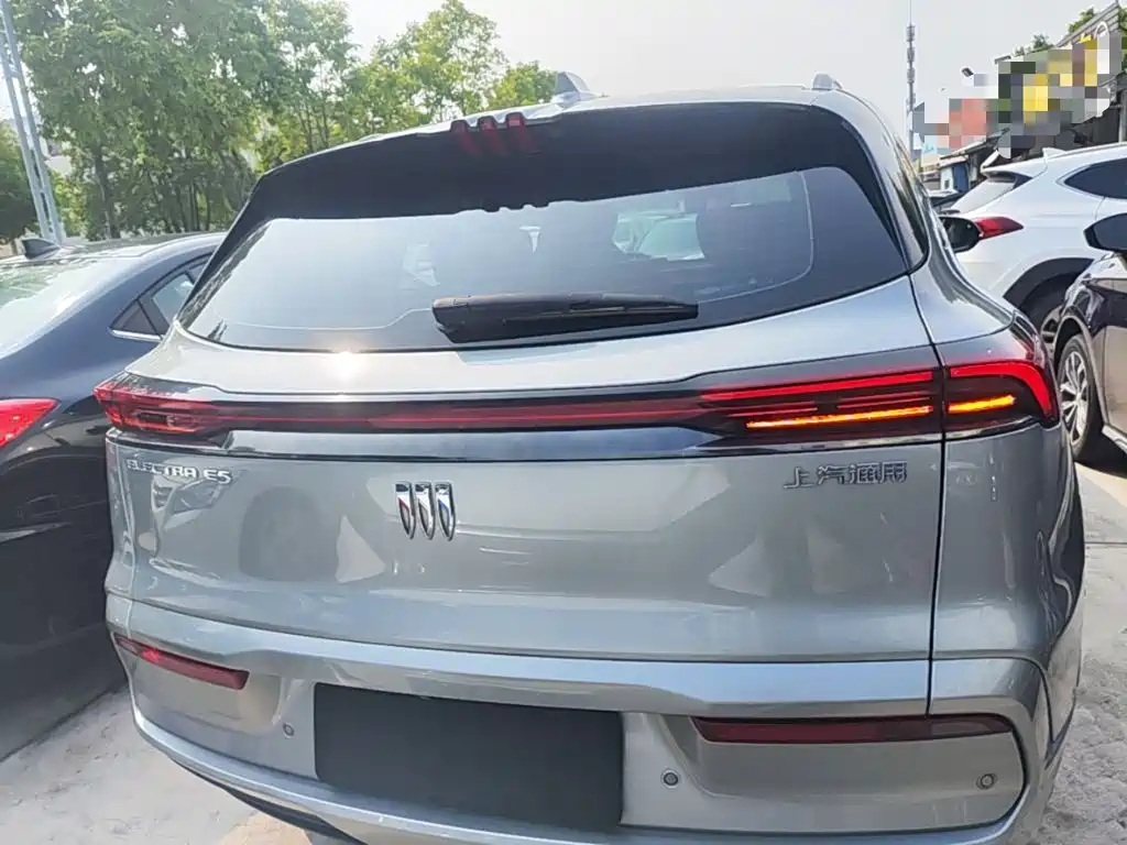 Buick E5 — миниатюра 6