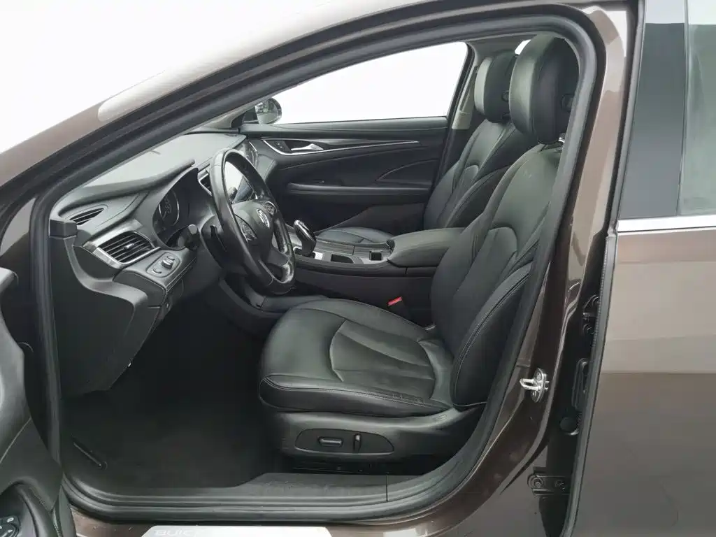 Buick LaCrosse — миниатюра 10