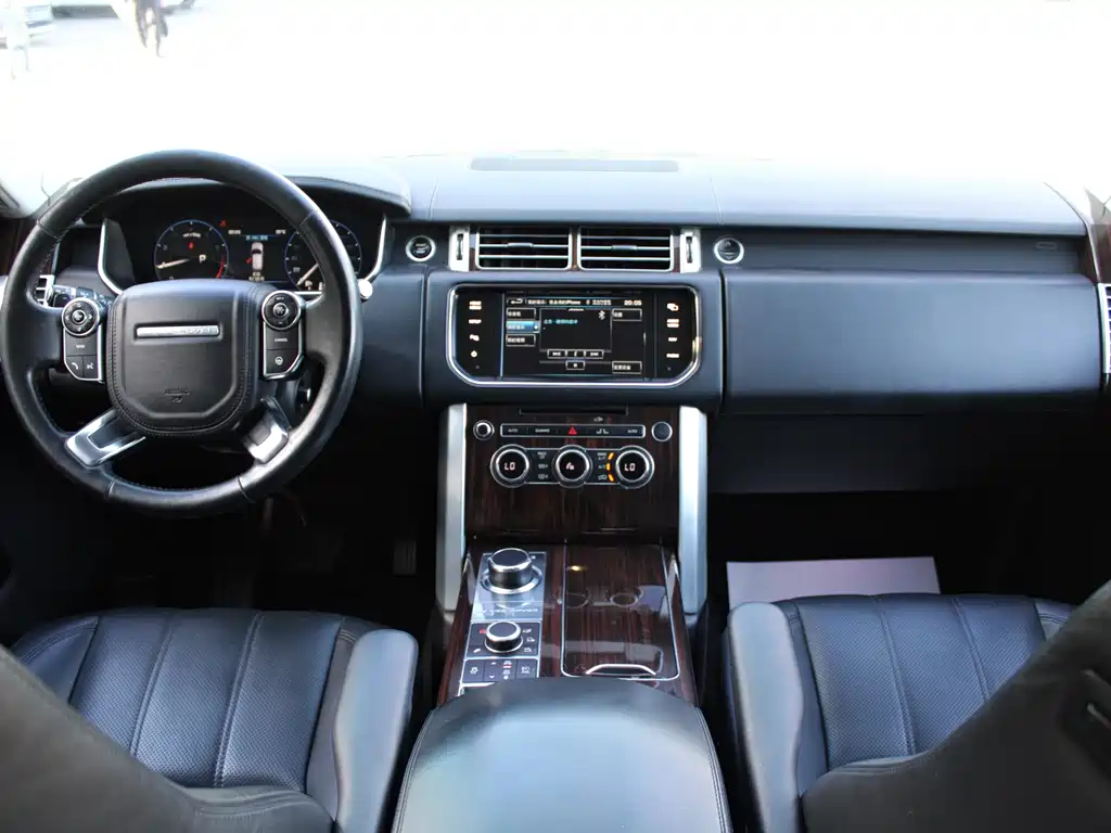 Land Rover Range Rover — миниатюра 22