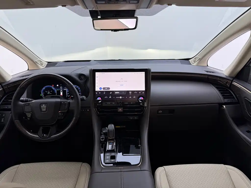 Toyota Vellfire — миниатюра 9