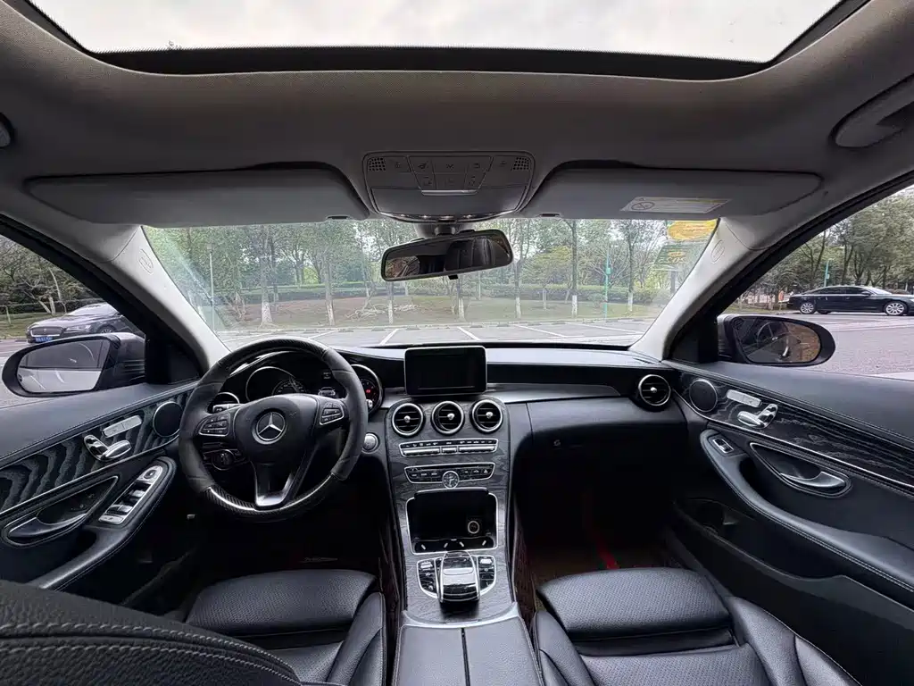 Mercedes-Benz C-Class — миниатюра 5