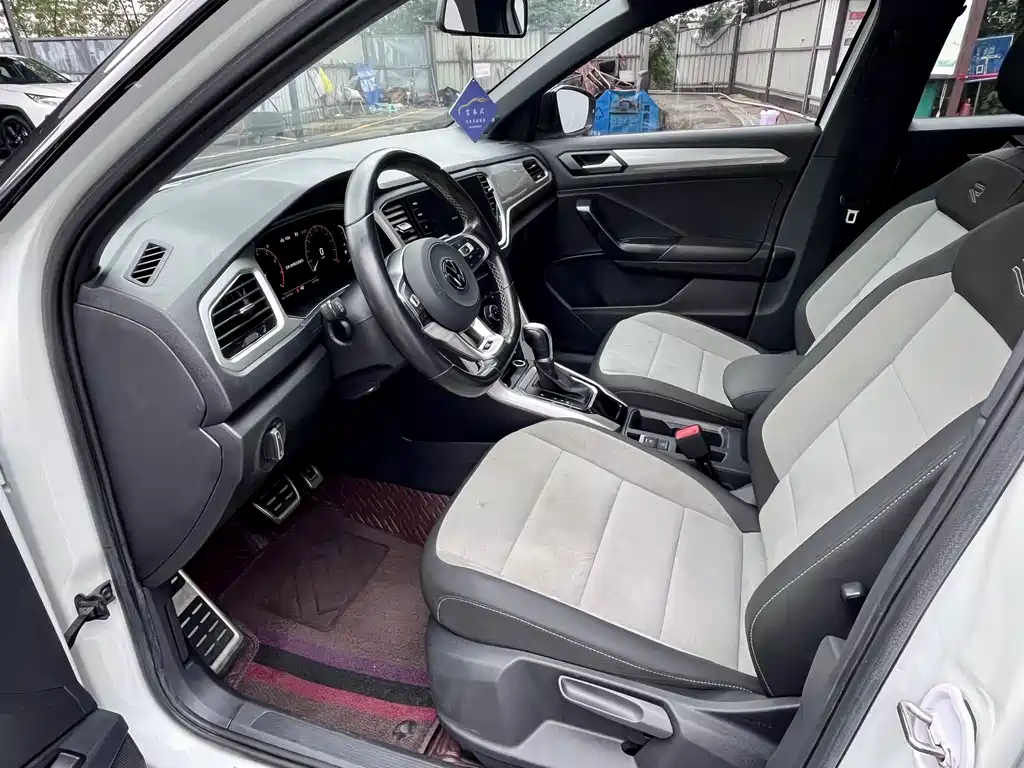 Volkswagen T-Roc — миниатюра 6