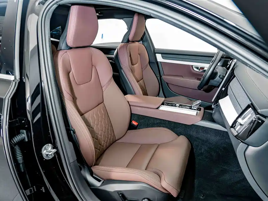 Volvo S90 — миниатюра 20
