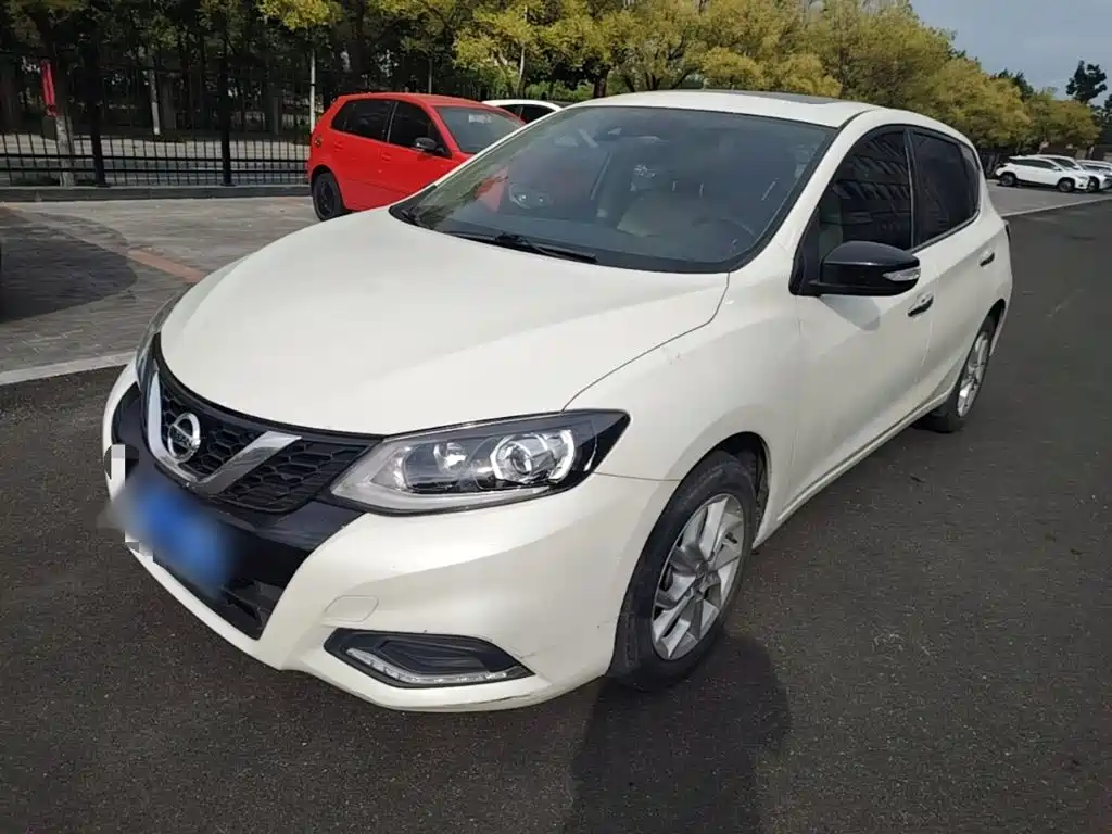 Nissan Tiida — миниатюра 2