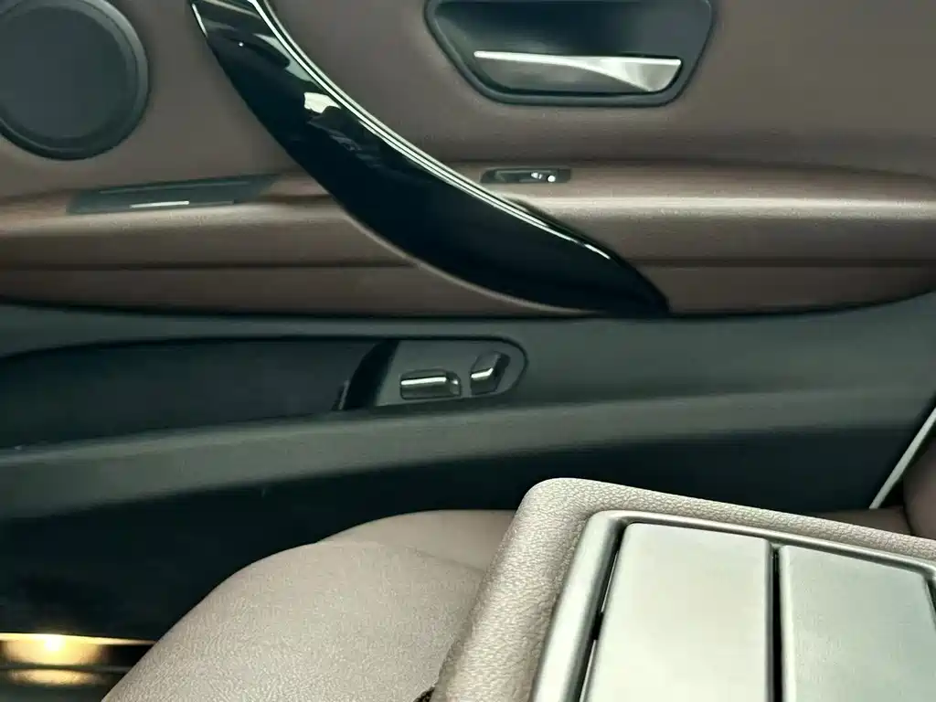 BMW 3 Series — миниатюра 4