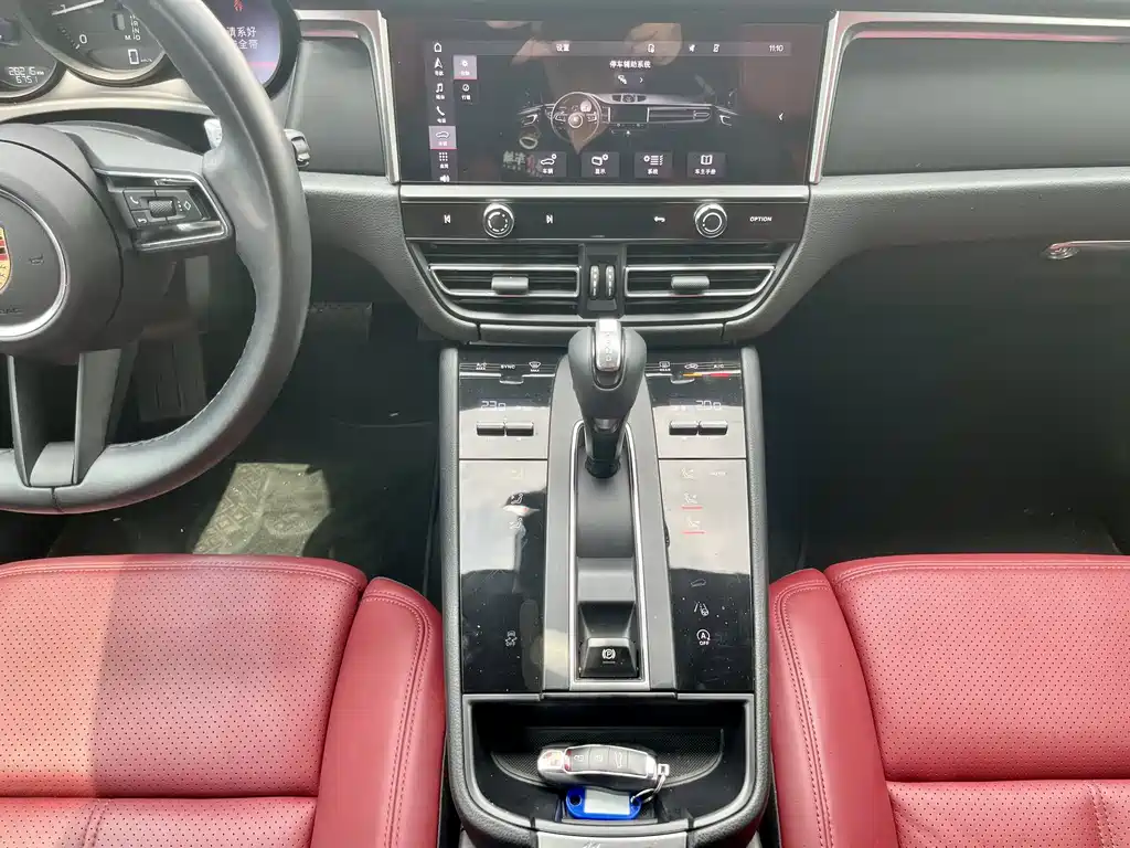 Porsche Macan — миниатюра 10