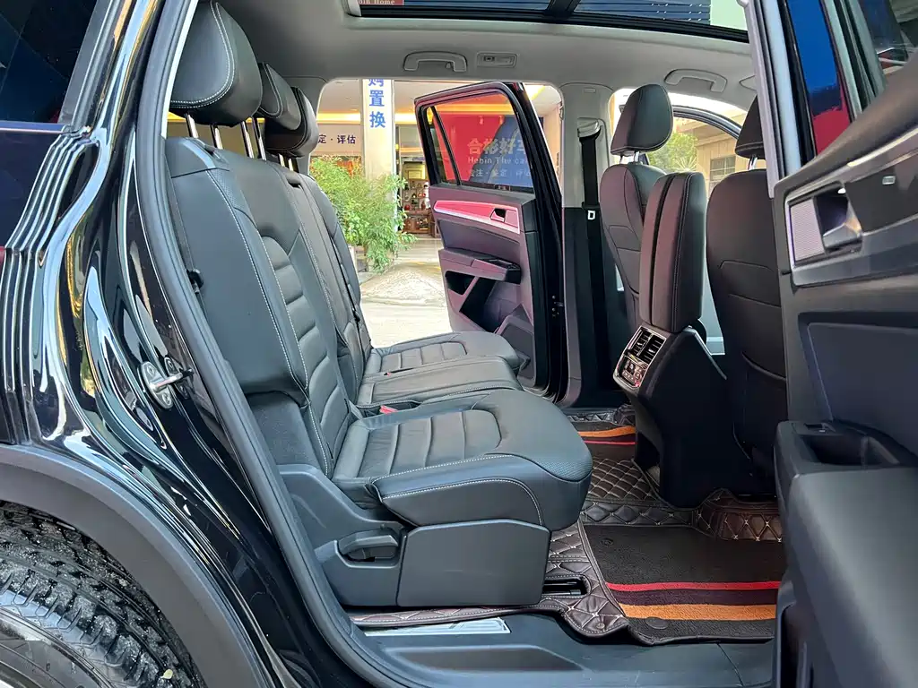 Volkswagen Teramont — миниатюра 4