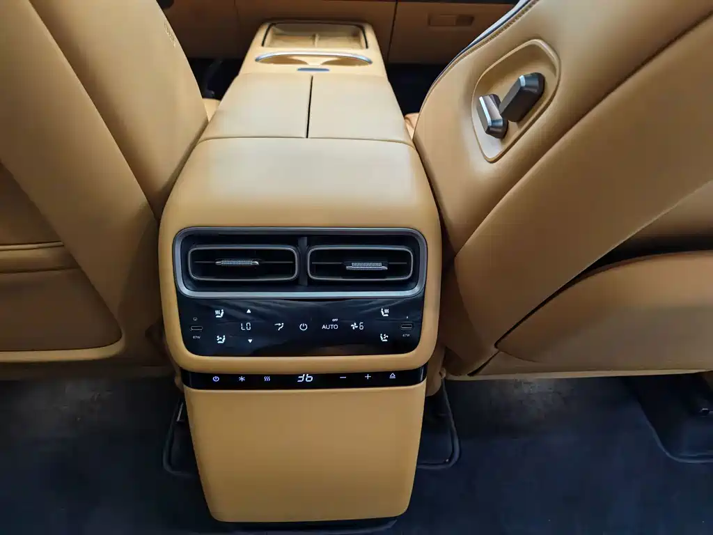 Li Auto Li i6 — миниатюра 8