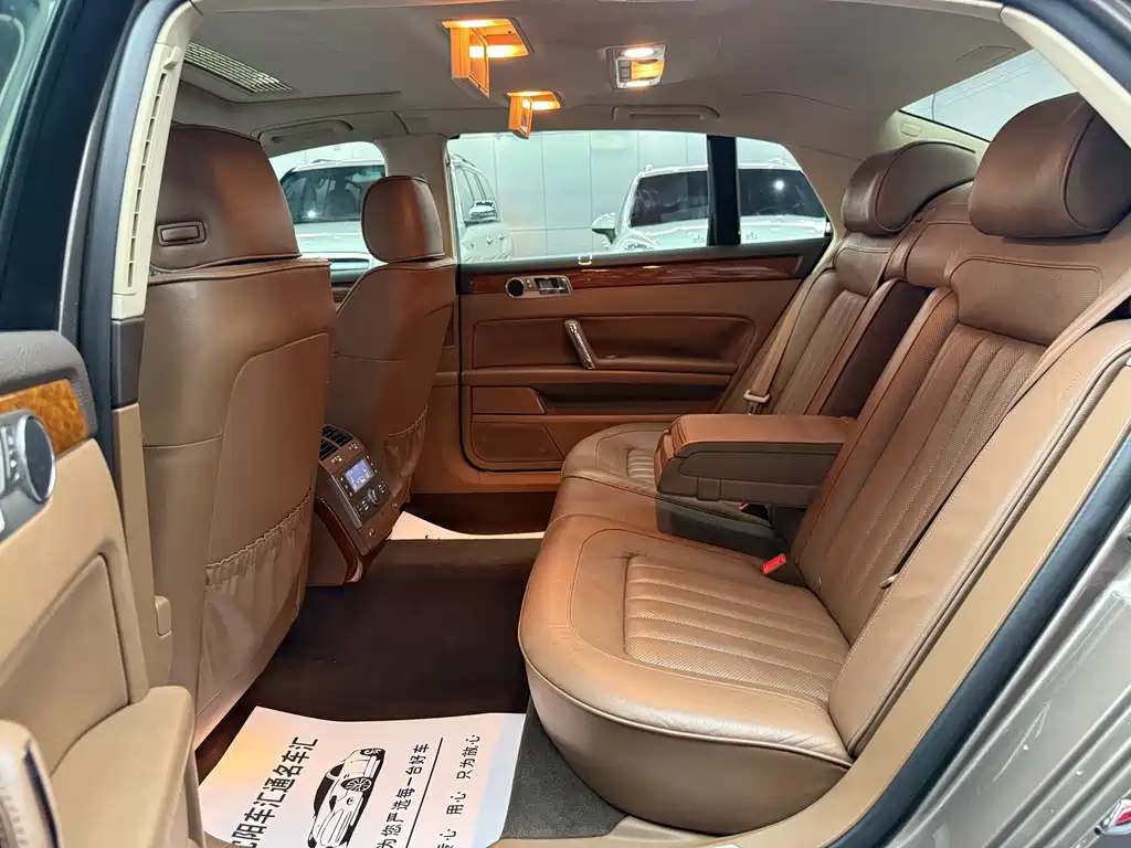 Volkswagen Phaeton — миниатюра 23